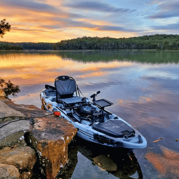 PEDAL PRO FISH 3.2M ON LAKE